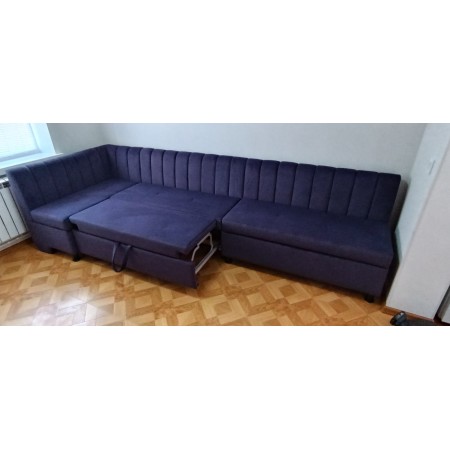 Современный кухонный уголок 